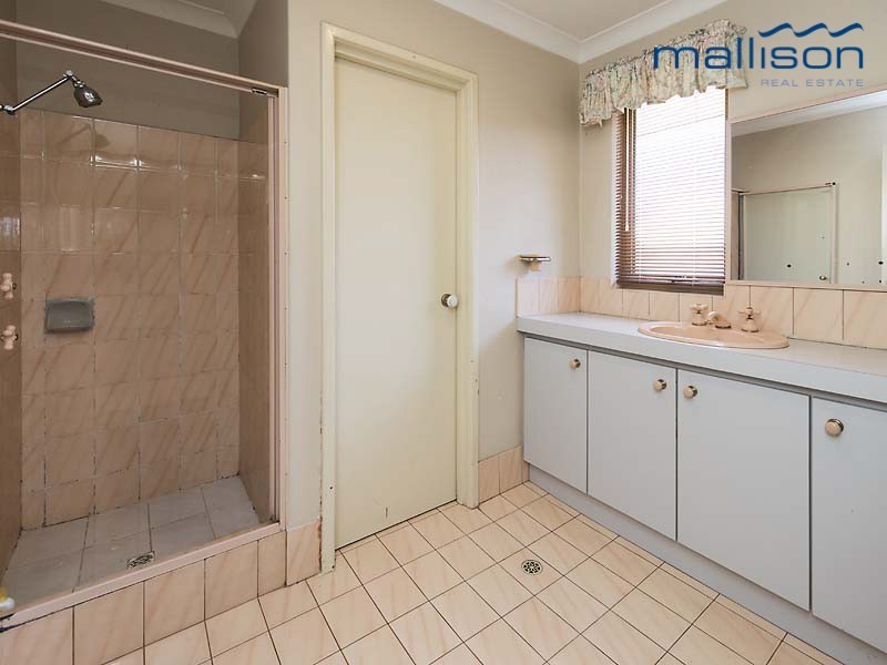 15 Haywood Trail, Leeming WA 6149