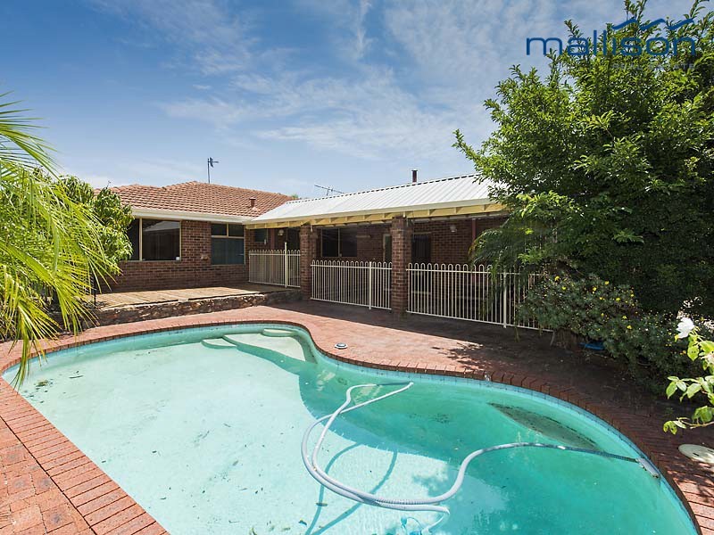 15 Haywood Trail, Leeming WA 6149