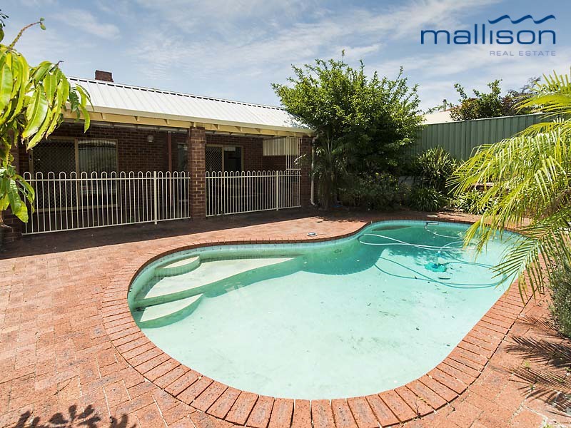 15 Haywood Trail, Leeming WA 6149