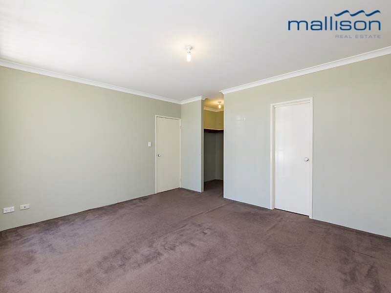 35 Camden Boulevard, Aubin Grove WA 6164