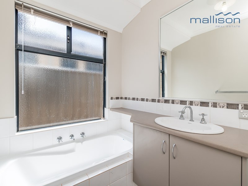 6 Songlark Crescent, Baldivis WA 6171