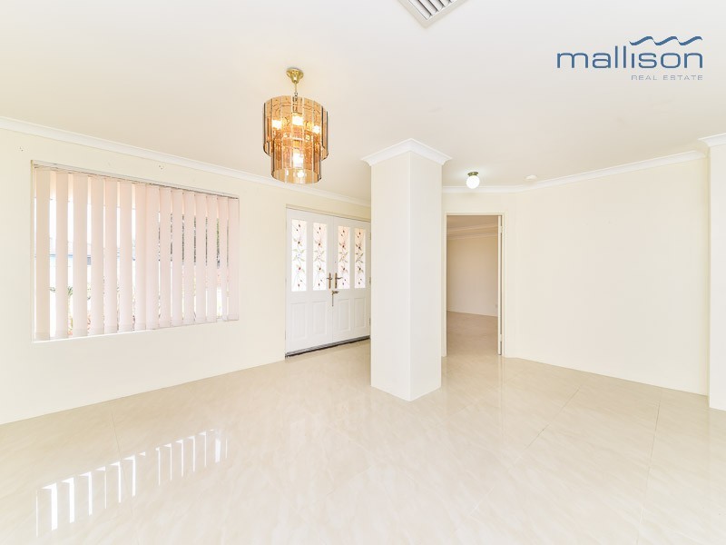 1 Barcroft Court, Atwell WA 6164