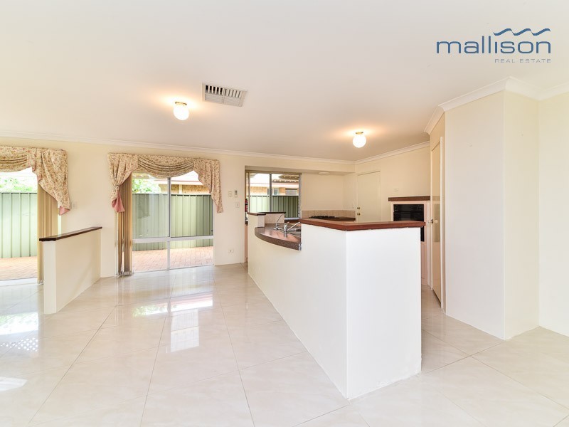 1 Barcroft Court, Atwell WA 6164