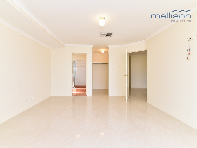 1 Barcroft Court, Atwell WA 6164