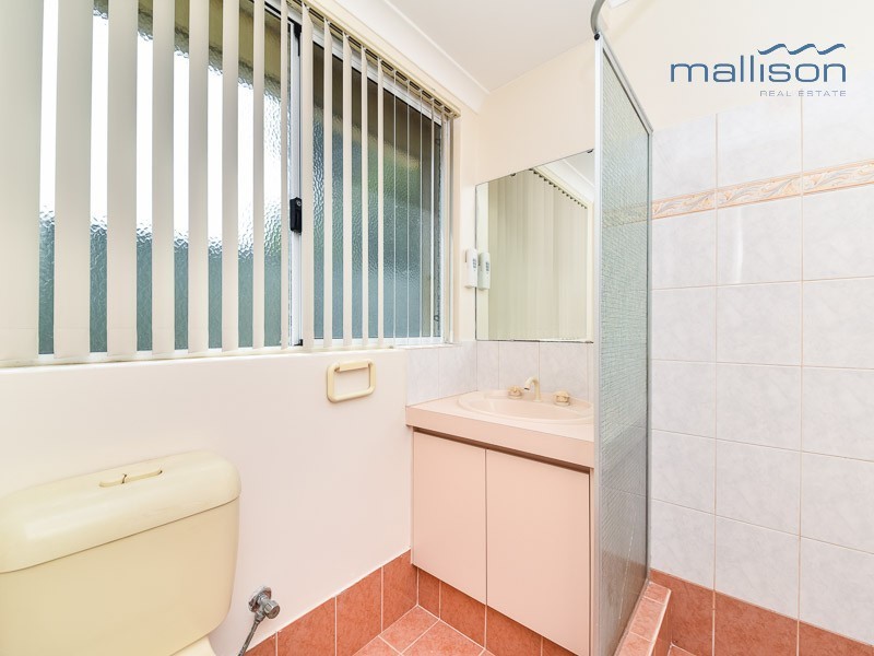 1 Barcroft Court, Atwell WA 6164