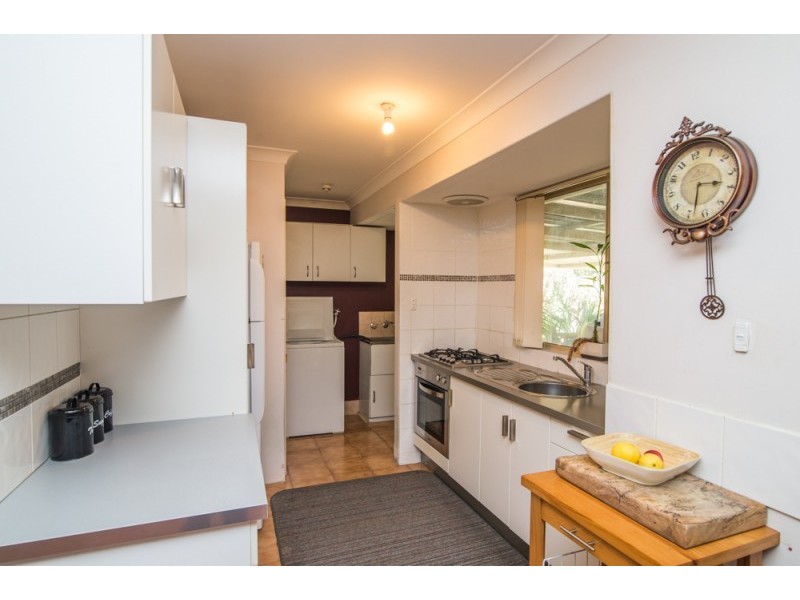 4 Isaacs Court, Huntingdale WA 6110