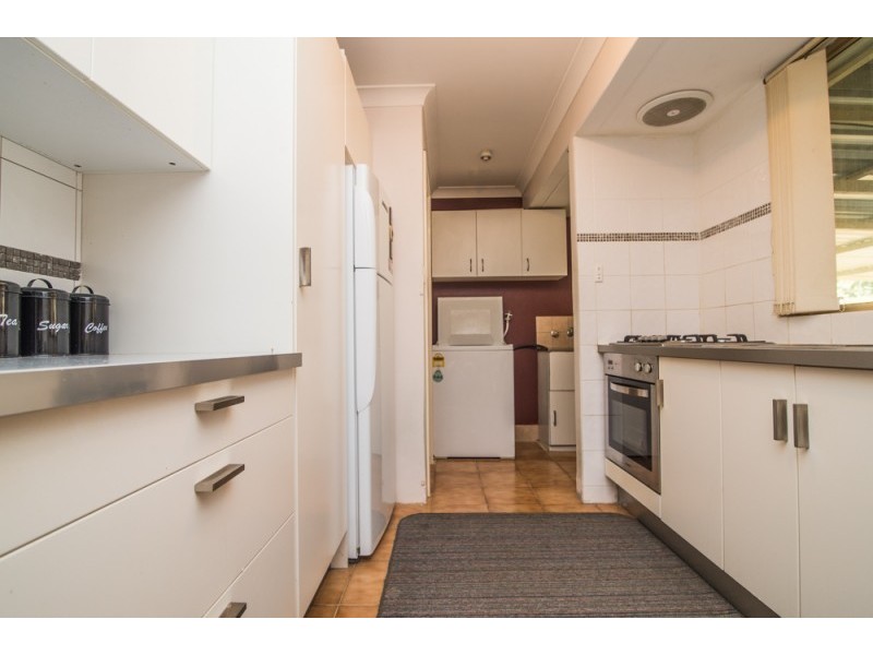 4 Isaacs Court, Huntingdale WA 6110