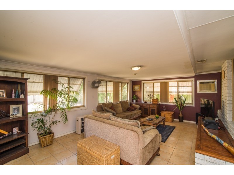 4 Isaacs Court, Huntingdale WA 6110