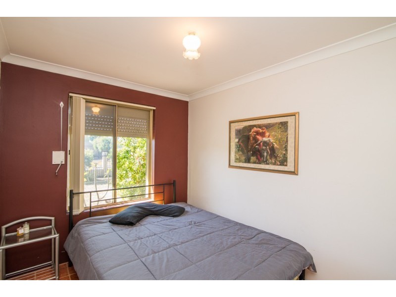 4 Isaacs Court, Huntingdale WA 6110