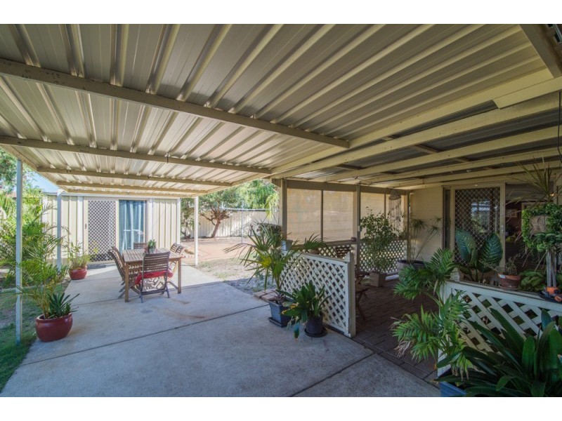 4 Isaacs Court, Huntingdale WA 6110