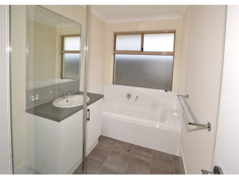 8 Wyandotte Road, Southern River WA 6110