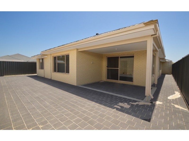 8 Wyandotte Road, Southern River WA 6110