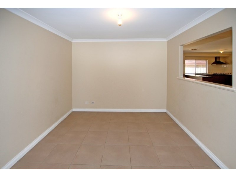 27 Meranda Lane, Success WA 6164