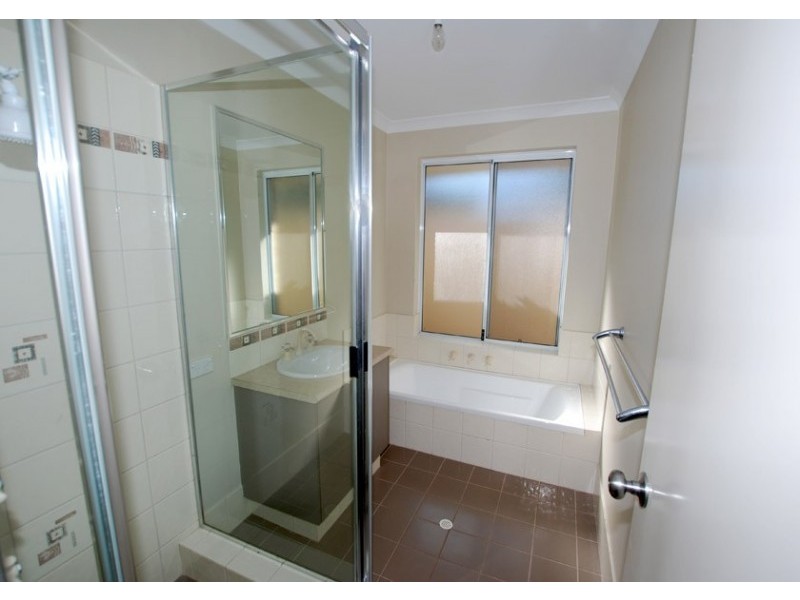 27 Meranda Lane, Success WA 6164