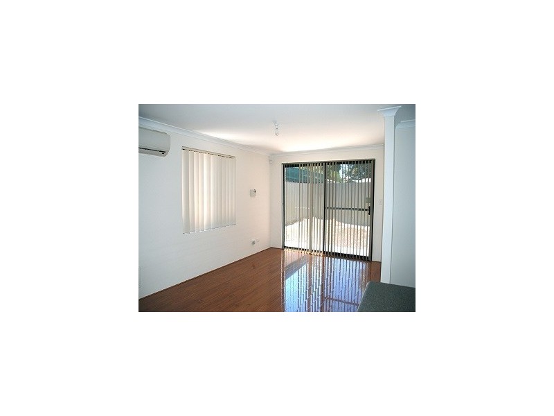 1/363 Hardey Road, Cloverdale WA 6105