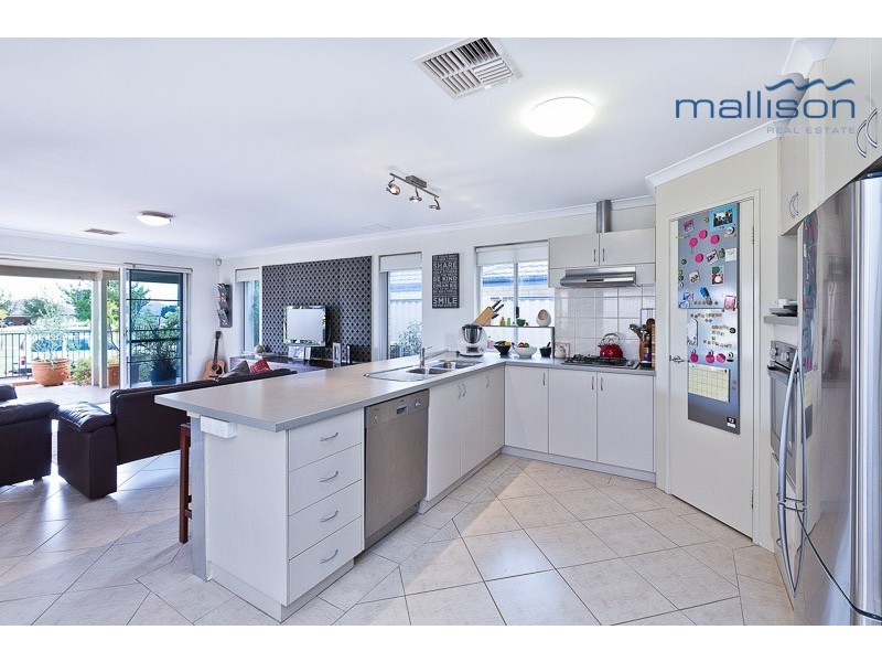10 Caribbean Turn, Aubin Grove WA 6164