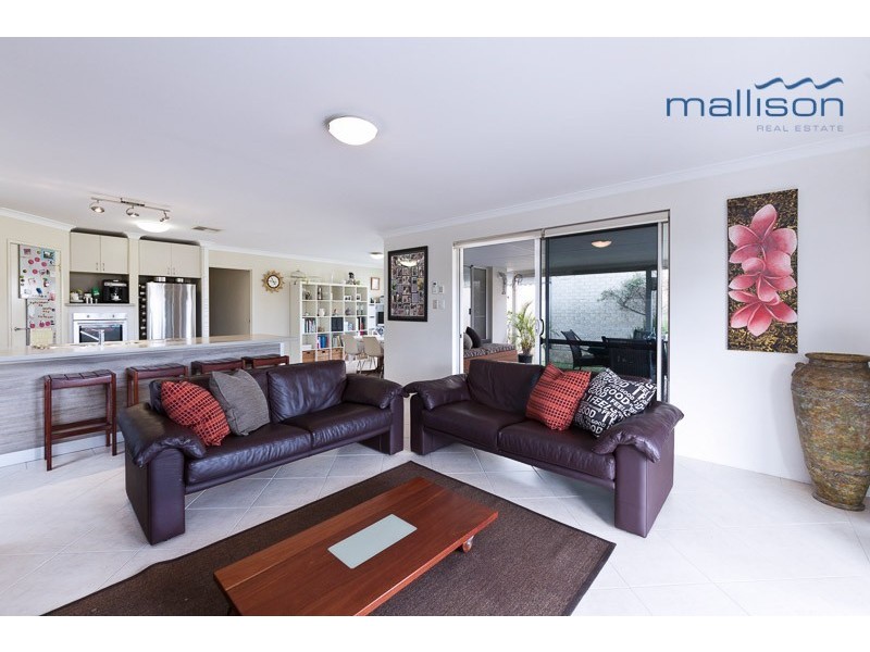 10 Caribbean Turn, Aubin Grove WA 6164