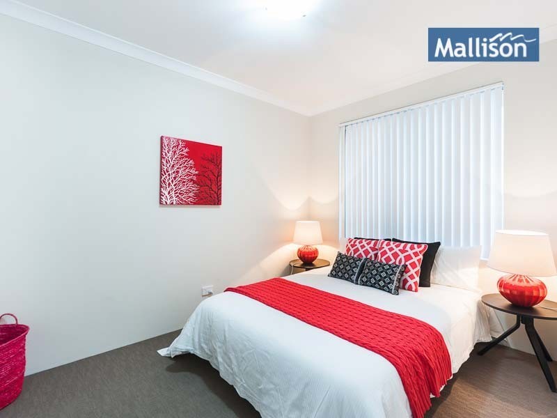 10b Terracina Parkway, Piara Waters WA 6112