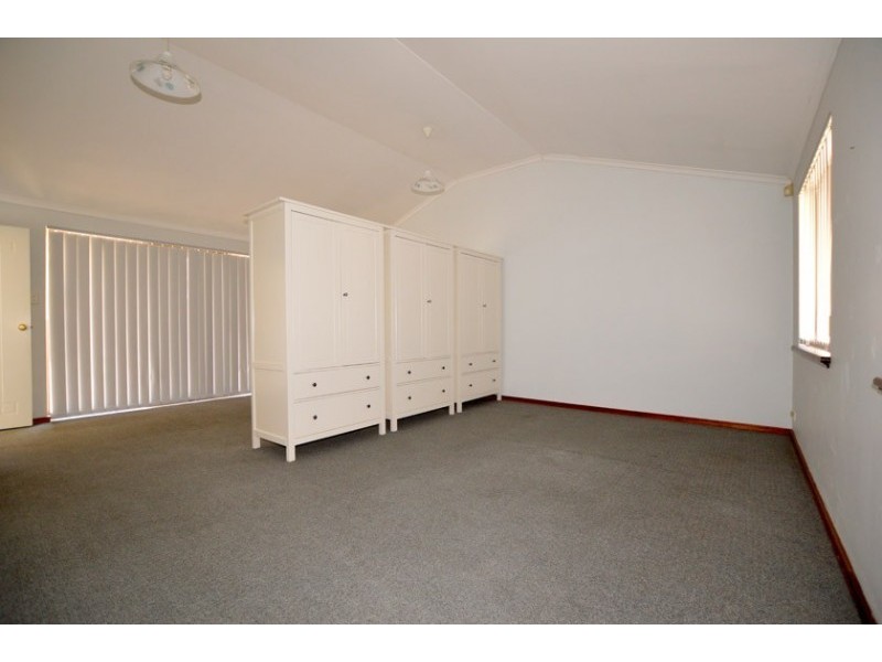 21 Marcus Avenue, Booragoon WA 6154