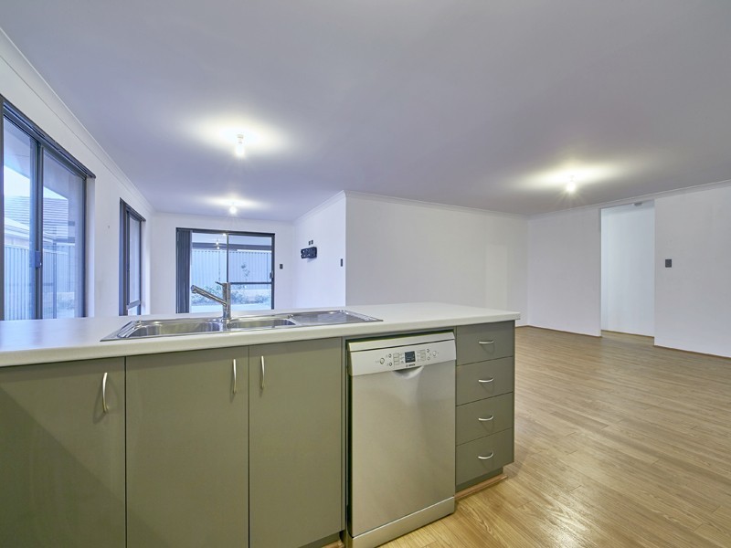 21 Kinsella Avenue, Byford WA 6122