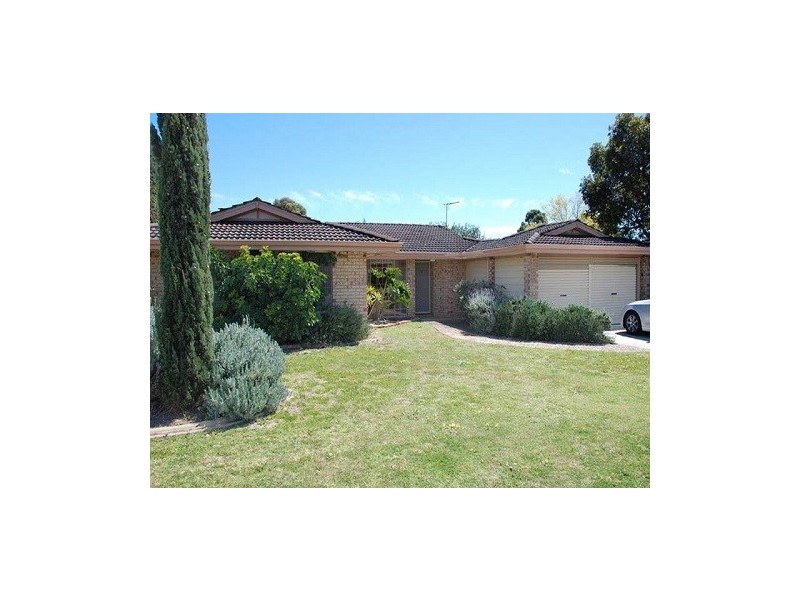 1 McKivett Crescent, Leeming WA 6149