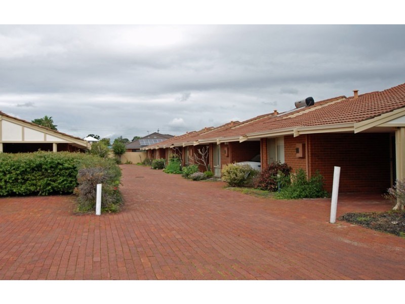 2/9 Dewey Street, Shelley WA 6148