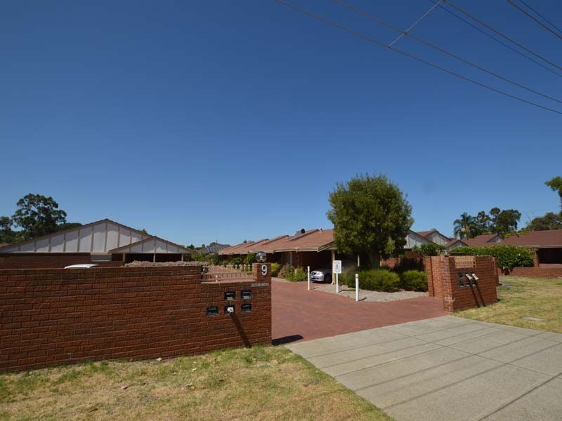 2/9 Dewey Street, Shelley WA 6148