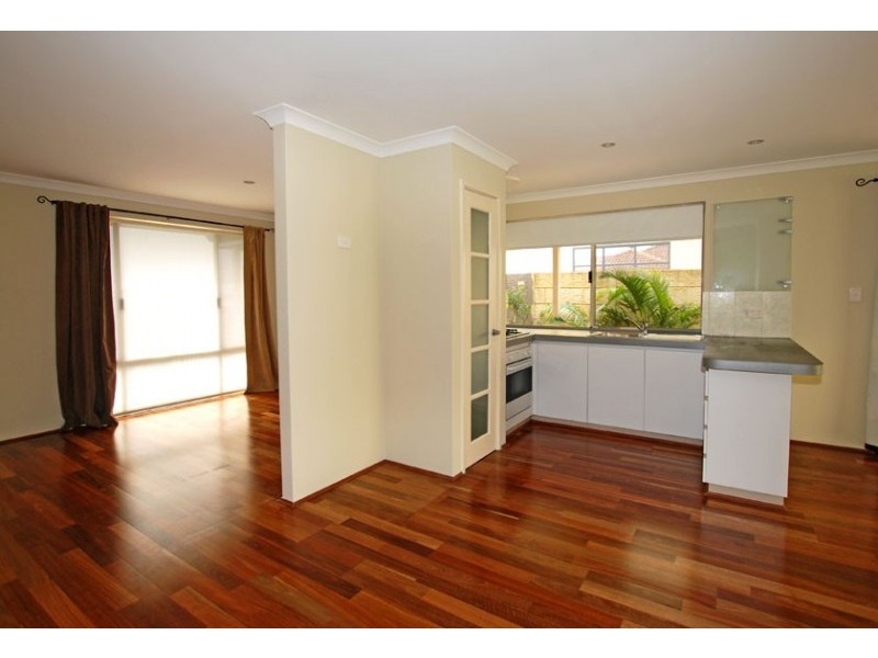 31B McCoy Street, Melville WA 6156