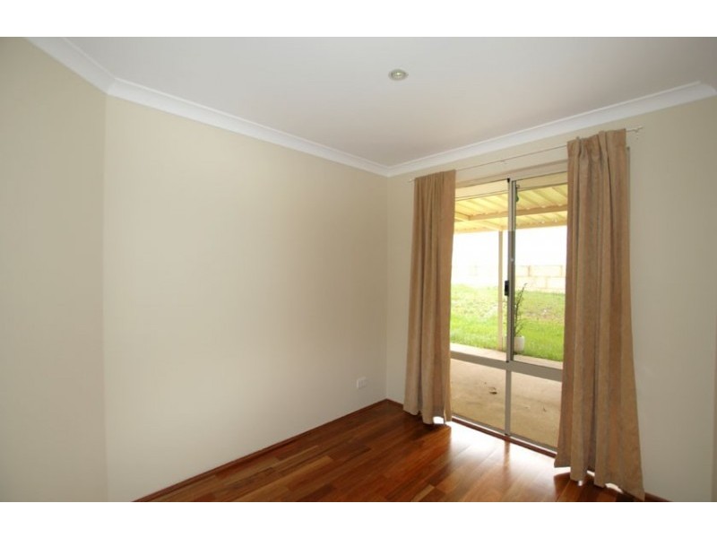 31B McCoy Street, Melville WA 6156