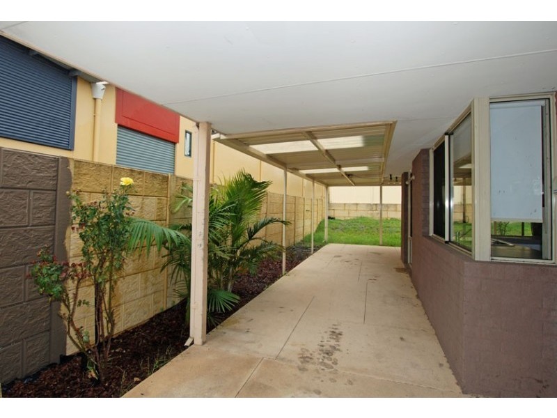 31B McCoy Street, Melville WA 6156