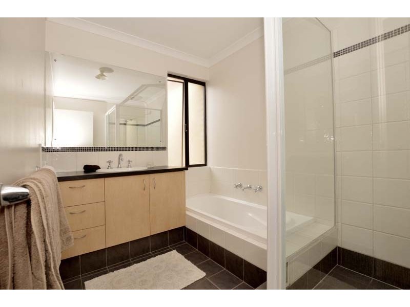 39 Paperbark Lane, Atwell WA 6164