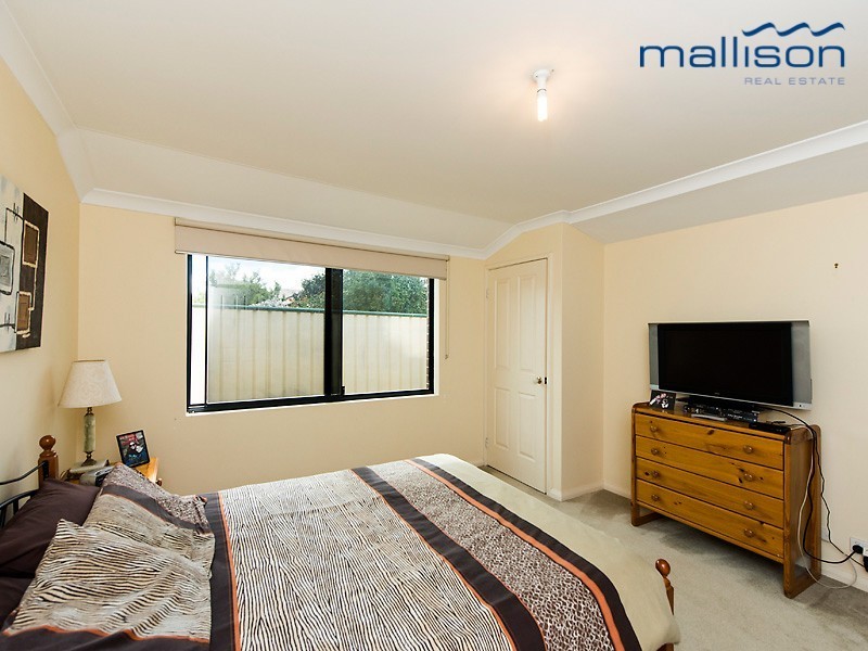 16 Kew Way, Success WA 6164