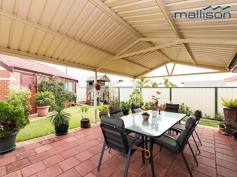 16 Kew Way, Success WA 6164