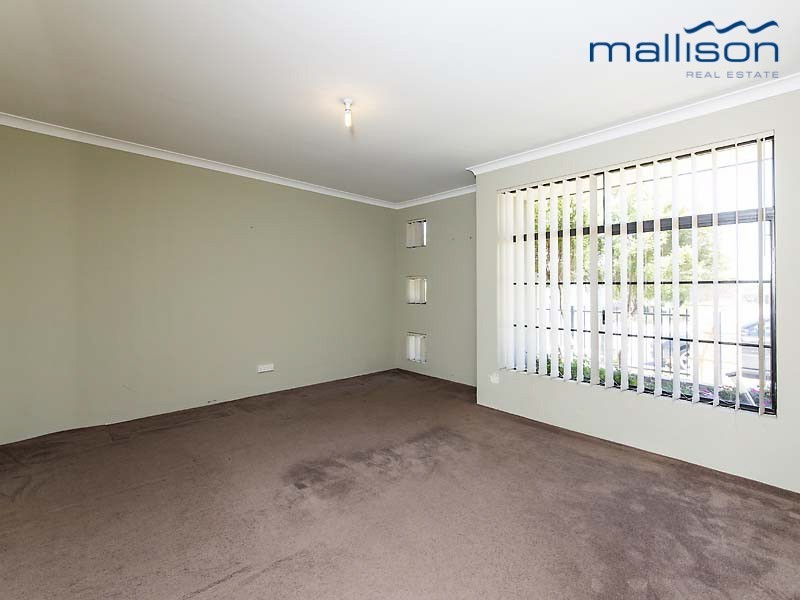 35 Camden Boulevard, Aubin Grove WA 6164