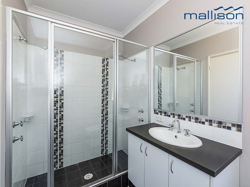 35 Camden Boulevard, Aubin Grove WA 6164