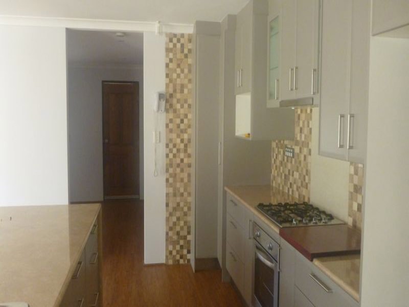 20 Reeves Entrance, Success WA 6164