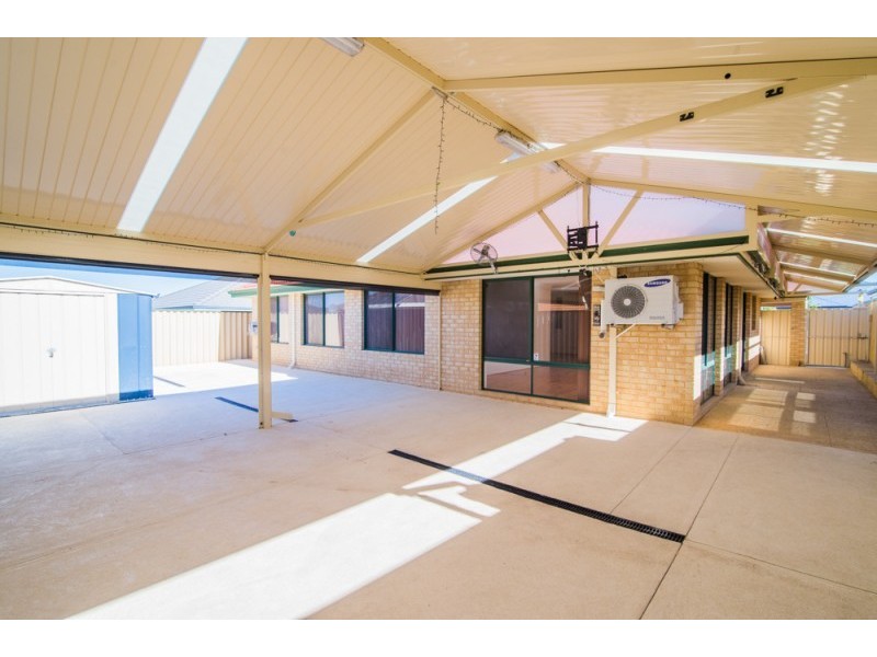 6 Carramup Circle, Port Kennedy WA 6172