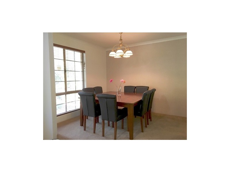 28 Woodland Dale, Canning Vale WA 6155