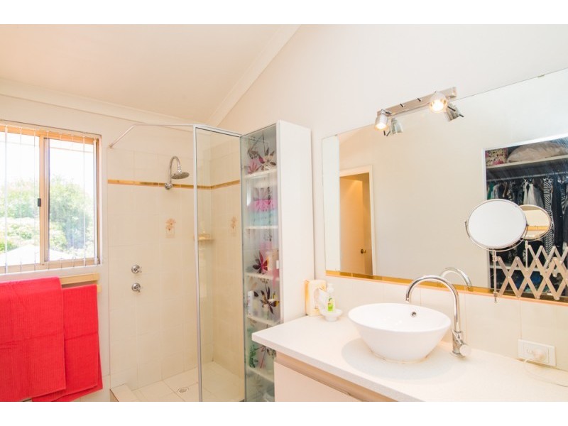 28 Woodland Dale, Canning Vale WA 6155