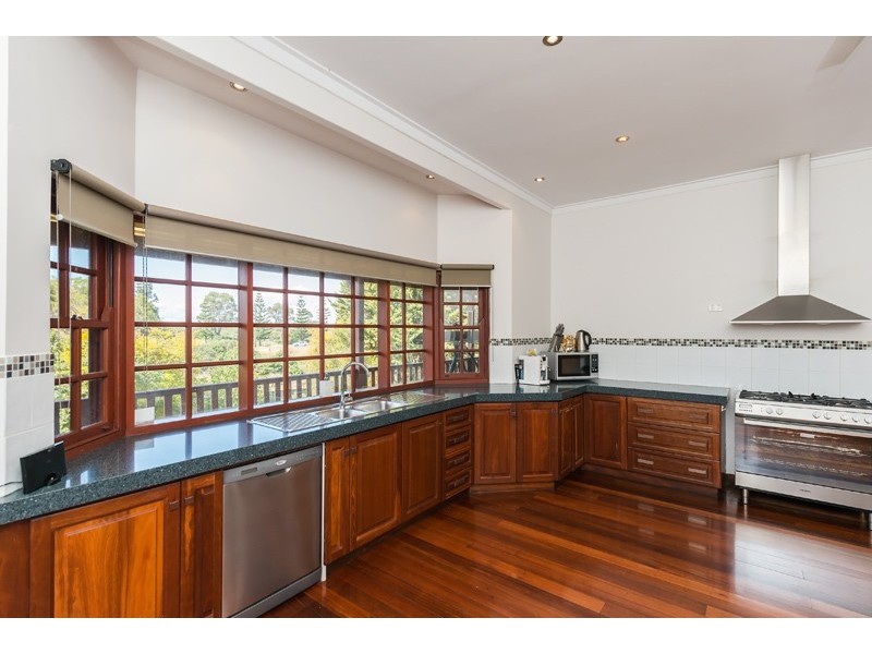 10 Jade Court, Singleton WA 6175