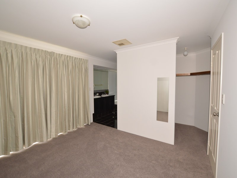 180 Southacre Drive, Canning Vale WA 6155