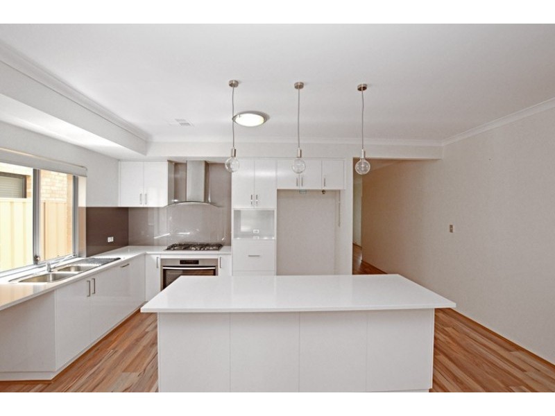 158 Hamilton Street, Queens Park WA 6107