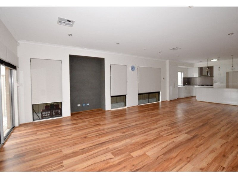 158 Hamilton Street, Queens Park WA 6107