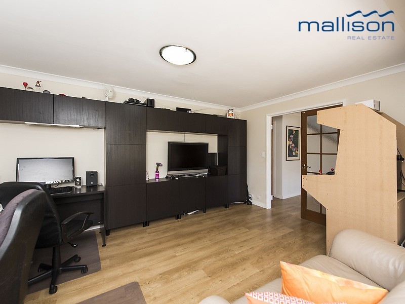 4 Callaway Crescent, Kardinya WA 6163