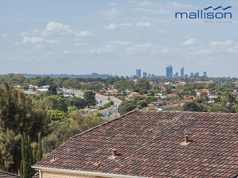 4 Callaway Crescent, Kardinya WA 6163