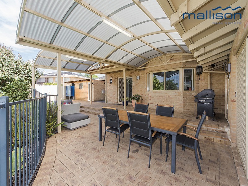 4 Callaway Crescent, Kardinya WA 6163