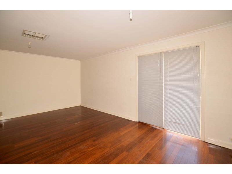 12 Escalus Street, Coolbellup WA 6163