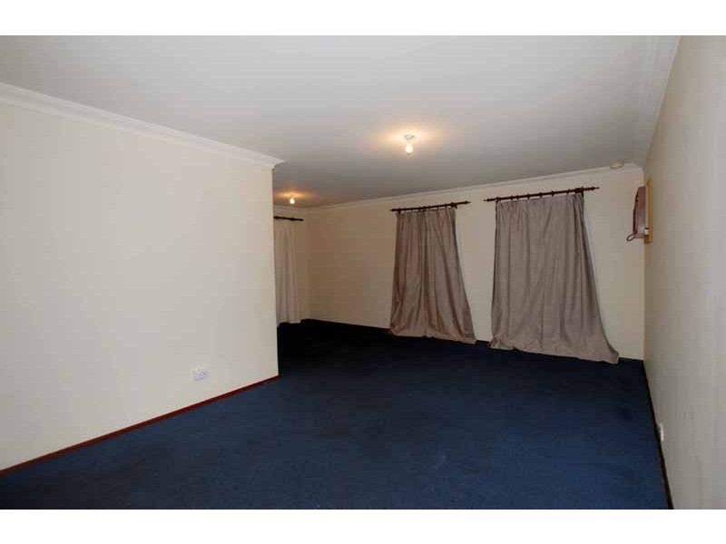 9 Rushbrook Way, Thornlie WA 6108