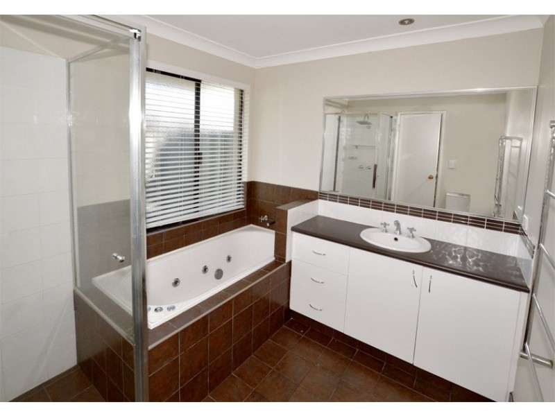 62 Gladstone Road, Leeming WA 6149
