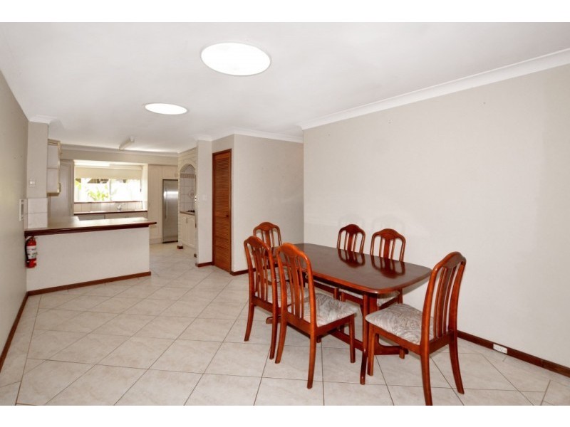 62 Gladstone Road, Leeming WA 6149